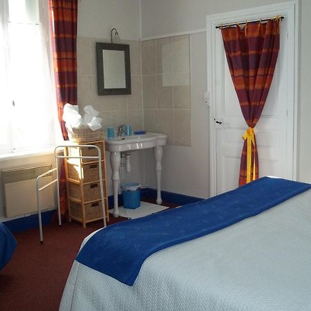 Domaine Saint-Louis Bed & Breakfast Каркасон Стая снимка
